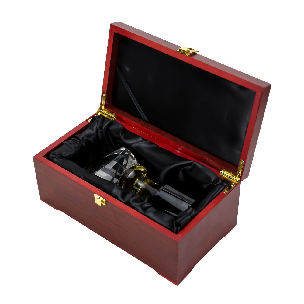 Crystal-Trophy-in-Wooden-Box-CR-60-02